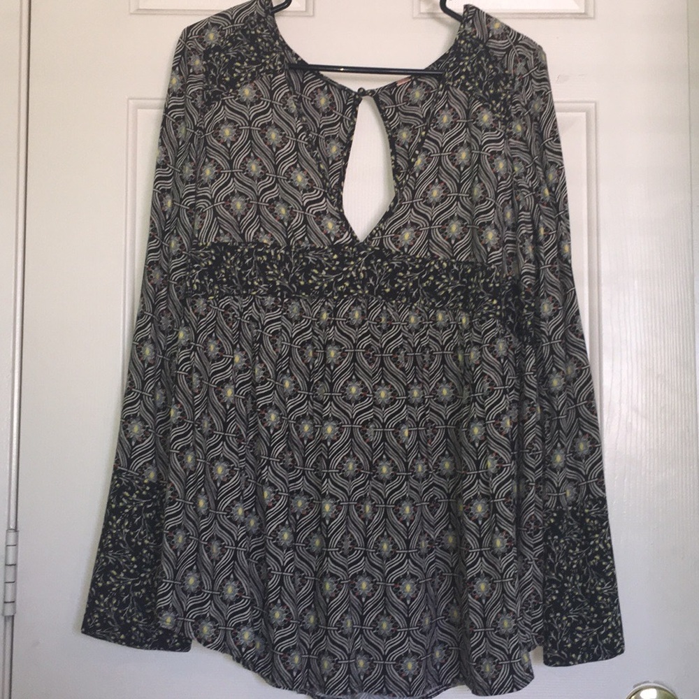 Free people BOHO bell sleeve shirt